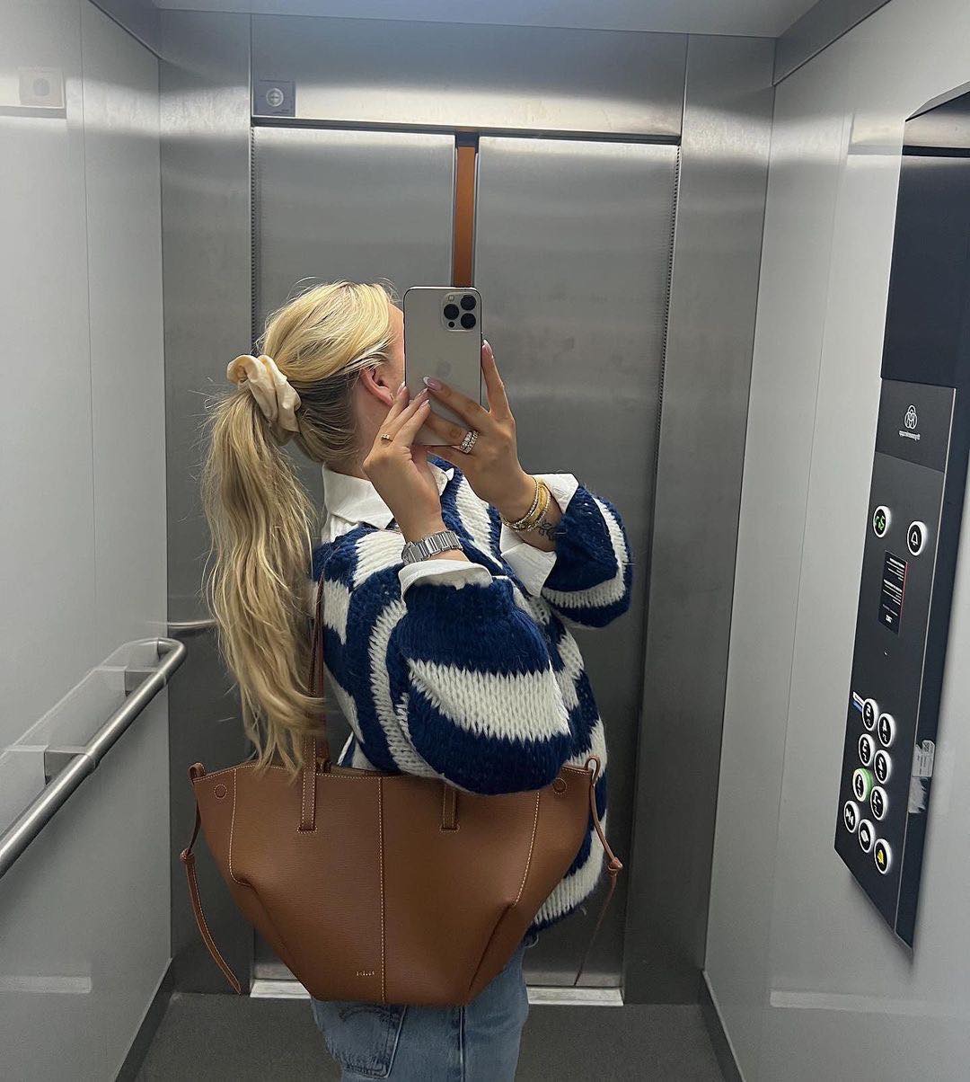 Isabell™ - Randig Stickad Tröja